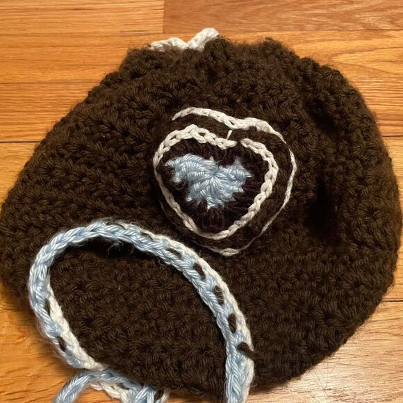 Heart Pouch BagHandmade crochet - brown, white and... - Picture 6 of 6